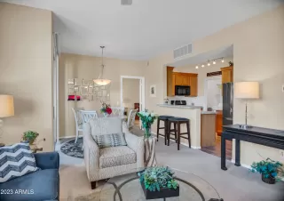 Photo #2: 6640827 Listing
