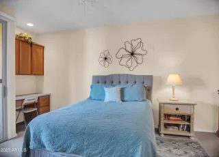 Photo #5: 6640827 Listing