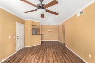 Photo #4: 6640979 Listing 