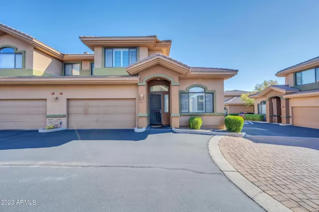 MLS: 6641002 Condo For Sale