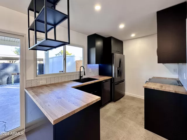 MLS: 6641453 Condo For Sale