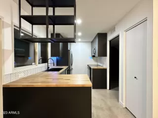 Photo #1: 6641453 Listing