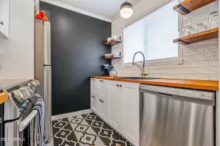 Photo #6: 6641561 Listing