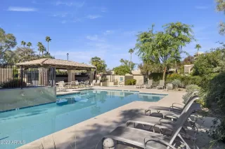 Photo #4: 6641853 Listing 