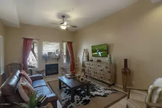 Photo #3: 6641854 Listing