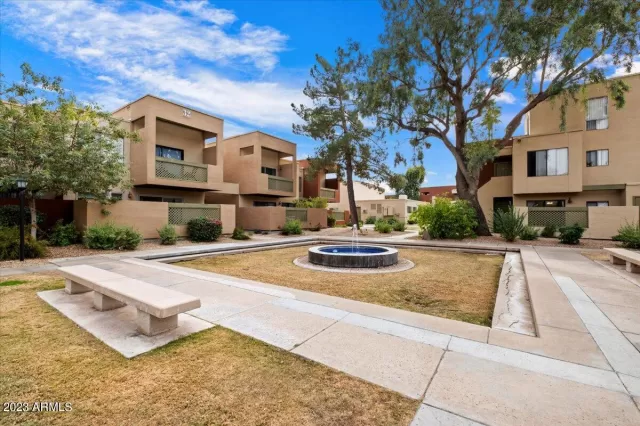 MLS: 6642266 Condo For Sale