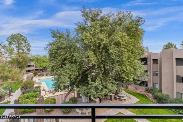 MLS: 6642323 Condo For Sale
