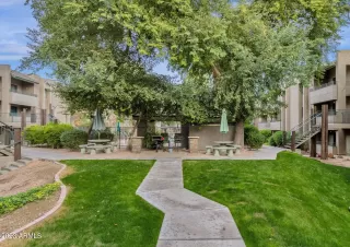 Photo #2: 6642323 Listing