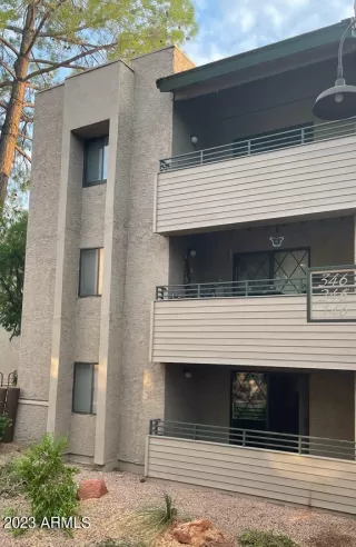 Photo #4: 6642323 Listing