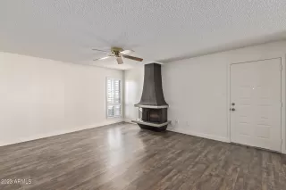 Photo #2: 6642394 Listing