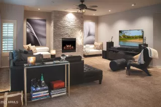 Photo #1: 6642426 Listing 