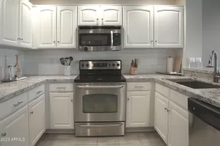 Photo #4: 6642426 Listing 