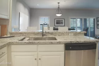 Photo #5: 6642426 Listing 
