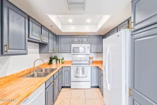Photo #6: 6642504 Listing 
