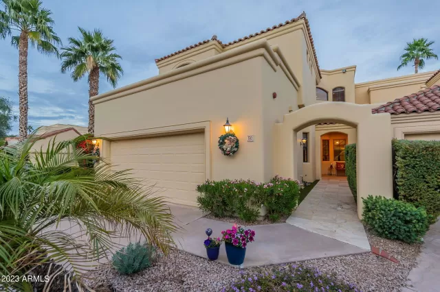 MLS: 6642892 Condo For Sale