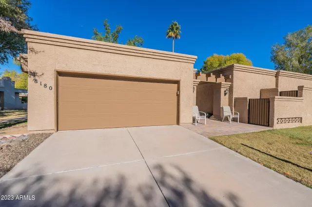 MLS: 6642985 Condo For Sale