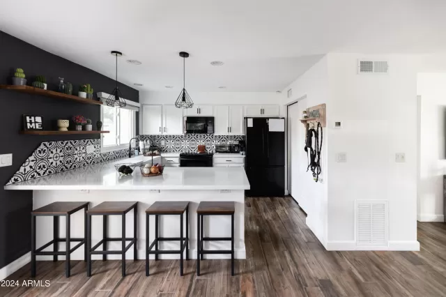 MLS: 6643197 Condo For Sale