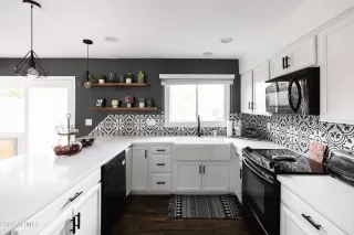 Photo #1: 6643197 Listing 