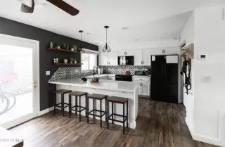 Photo #5: 6643197 Listing 