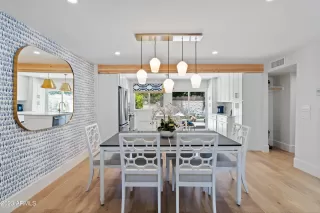 Photo #5: 6643426 Listing