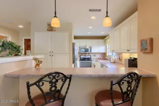 Photo #6: 6643589 Listing