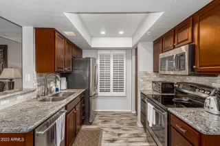 Photo #4: 6643631 Listing