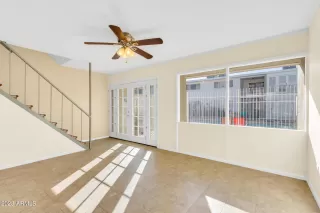 Photo #5: 6643719 Listing