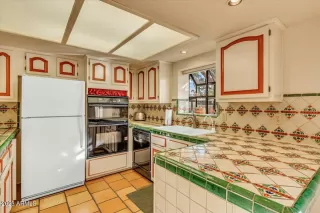 Photo #4: 6643993 Listing