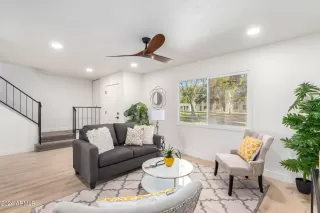 Photo #4: 6643994 Listing