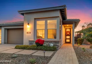 Photo #5: 6644064 Listing