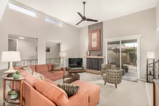 Photo #4: 6644095 Listing