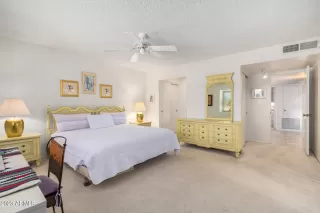 Photo #4: 6644359 Listing