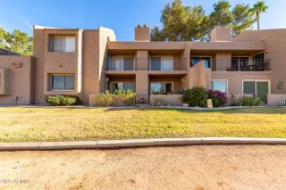 Photo #5: 6644359 Listing