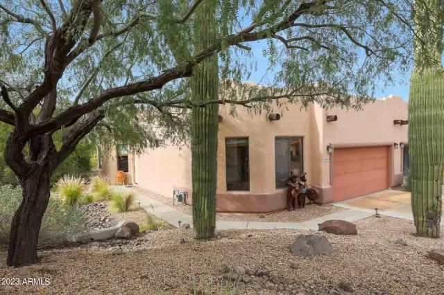 MLS: 6644464 Condo For Sale