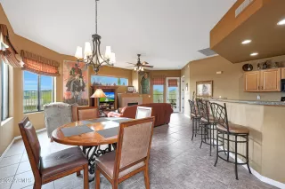 Photo #4: 6644464 Listing