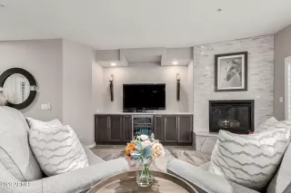 Photo #2: 6644500 Listing