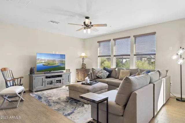 MLS: 6644572 Condo For Sale