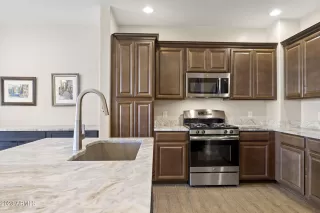 Photo #2: 6644572 Listing