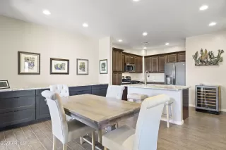 Photo #3: 6644572 Listing