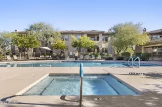 Photo #4: 6644572 Listing