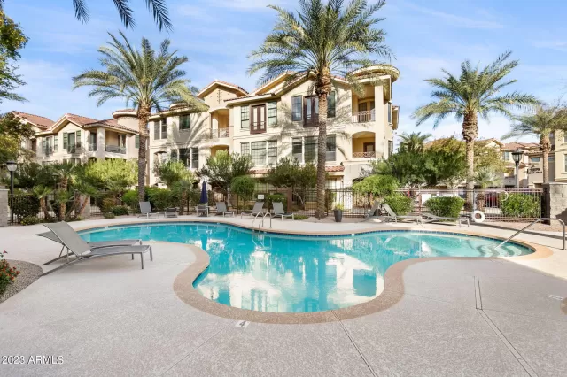 MLS: 6644893 Condo For Sale