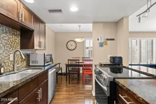 Photo #6: 6644935 Listing