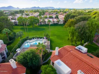 Photo #2: 6645043 Listing