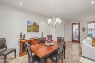 Photo #6: 6645050 Listing