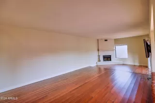 Photo #5: 6645323 Listing 