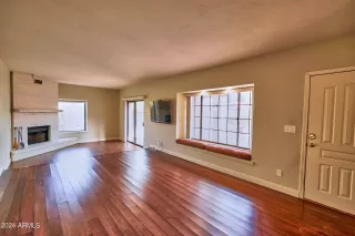 Photo #6: 6645323 Listing 