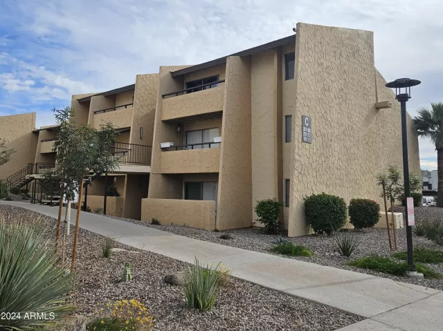 MLS: 6645524 Condo For Sale