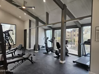 Photo #6: 6645524 Listing