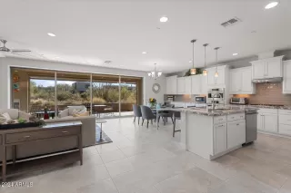 Photo #2: 6645587 Listing 