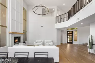 Photo #1: 6645699 Listing